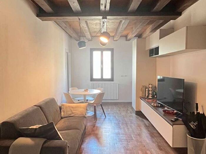 Appartamento con 6 locali in affitto in Mestre, Venezia