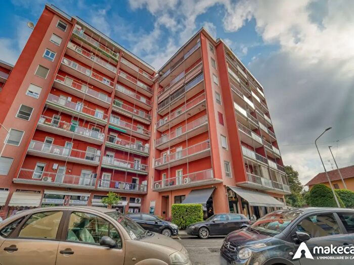Appartamento trilocale in vendita in Via Vincenzo Monti, San Giuliano Milanese