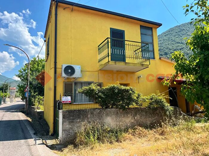 Casa bilocale in vendita in Via Croce, Sant'Elia Fiumerapido