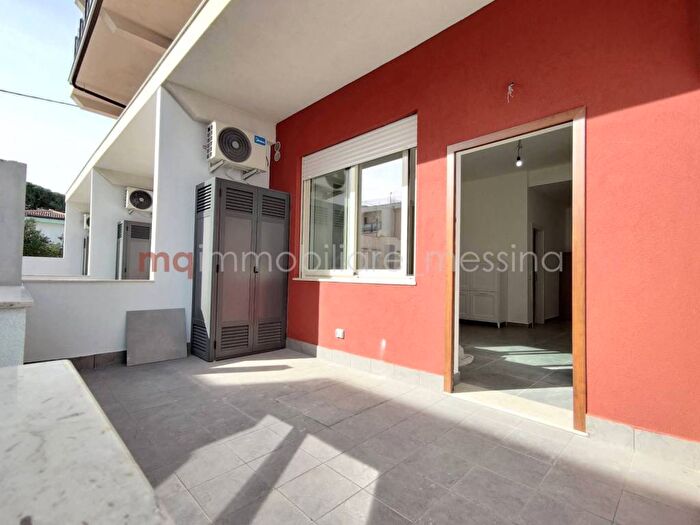 Appartamento monolocale in affitto in Via Consolare Pompea, SantAgata, Messina