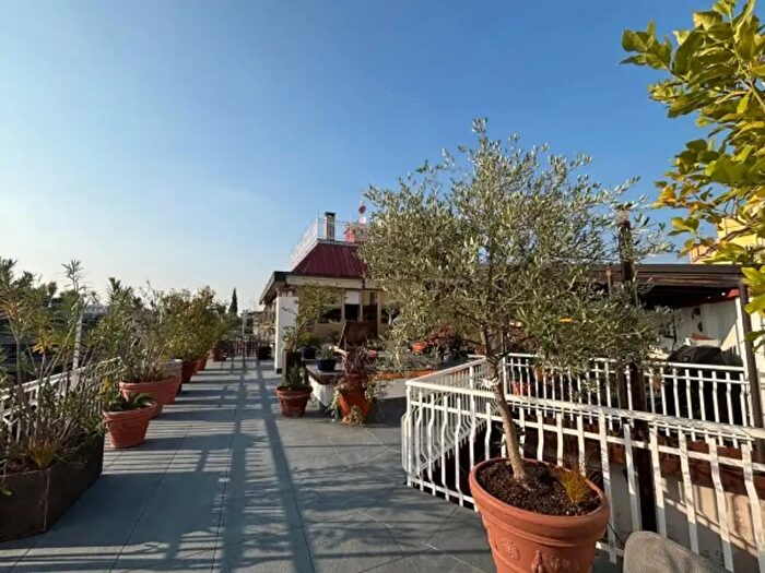 Appartamento quadrilocale in vendita in Milano