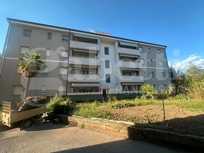 Appartamento quadrilocale in vendita in Via Sicilia, Foligno
