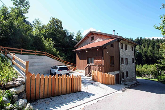 Case in Vendita e in Affitto - 2