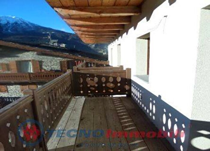 Appartamento quadrilocale in vendita in Localita'Chatellard, Centro, La Salle