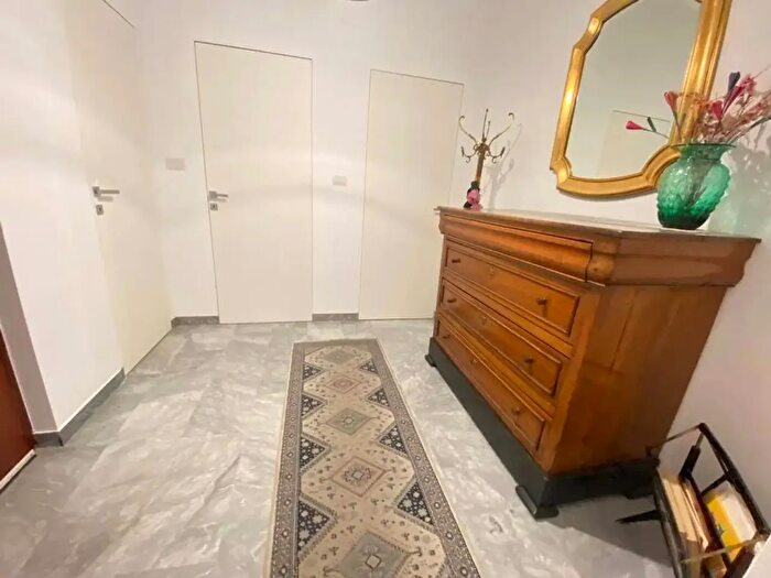 Appartamento trilocale in vendita in Via Ferrarecce, Caserta