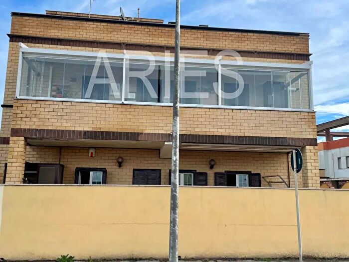 Appartamento trilocale in vendita in Via della Pesca, Fiumicino