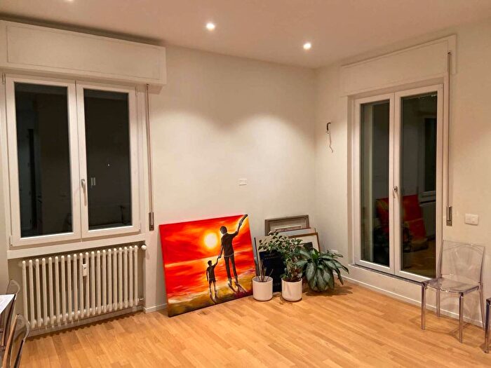 Appartamento trilocale in affitto in Corso di Porta Romana, Quadronno Crocetta, Milano