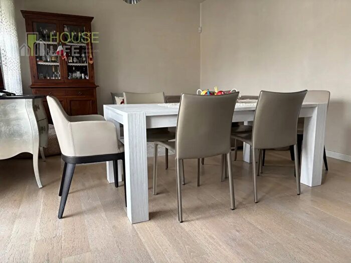 Appartamento trilocale in vendita in Via Padre Leopoldo, Thiene