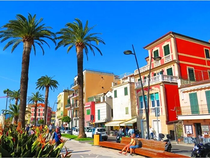 Appartamento bilocale in vendita in Via Magnone, Ceriale