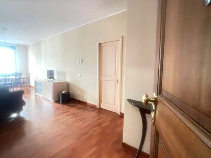 Appartamento trilocale in affitto in Piazza di San Firenze, Signoria Uffizi, Firenze