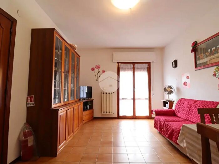 Appartamento trilocale in vendita in Via Cichella, Silvi