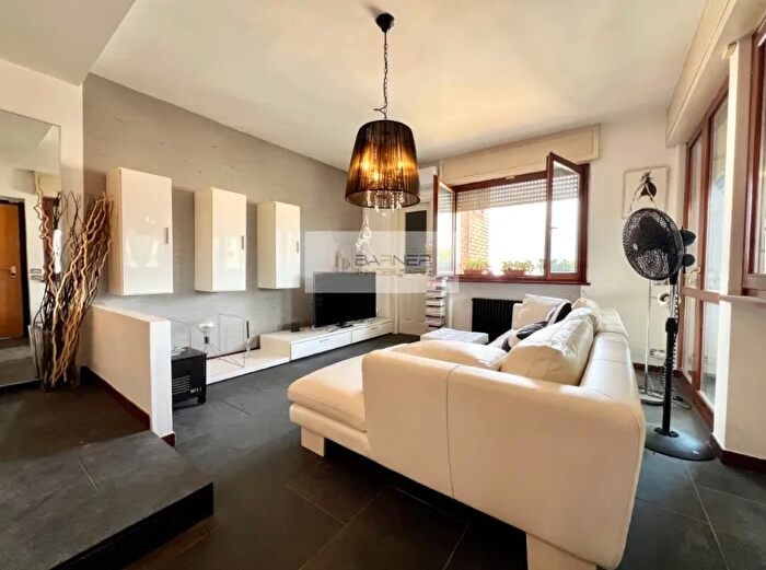 Appartamento con 6 locali in vendita in Oltre Aurelia Lido di Camaiore Italia, Camaiore