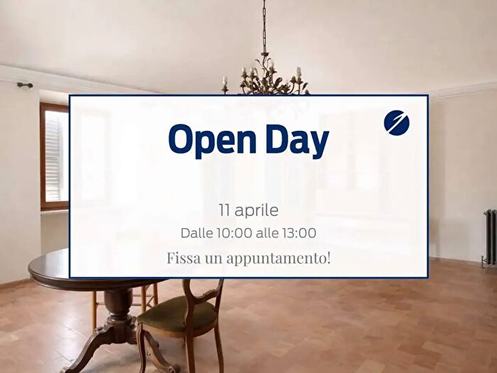 Appartamento con 8 locali in vendita in Via Matteotti, Osimo