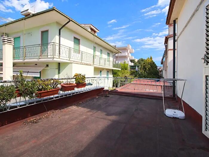 Appartamento trilocale in vendita in Via Monte Secine, Pescara