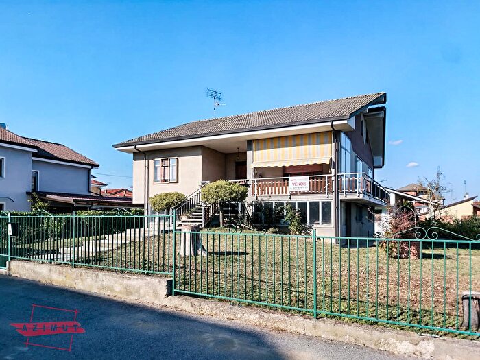 Casa con 7 locali in vendita in Via Rossini, San Damiano DAsti