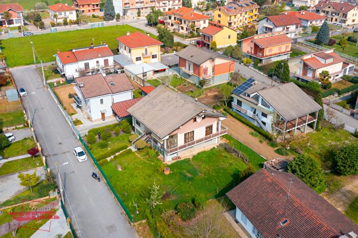 Case in Vendita e in Affitto - 3