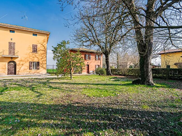 Casa con 5 locali in vendita in Via Frabazza, Bologna