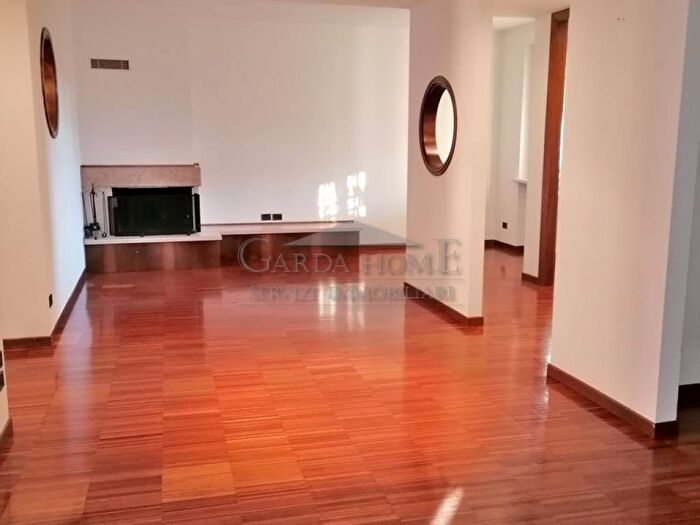 Casa con 5 locali in affitto in Via Ferruccio Lorenzini, Desenzanino, Desenzano del Garda