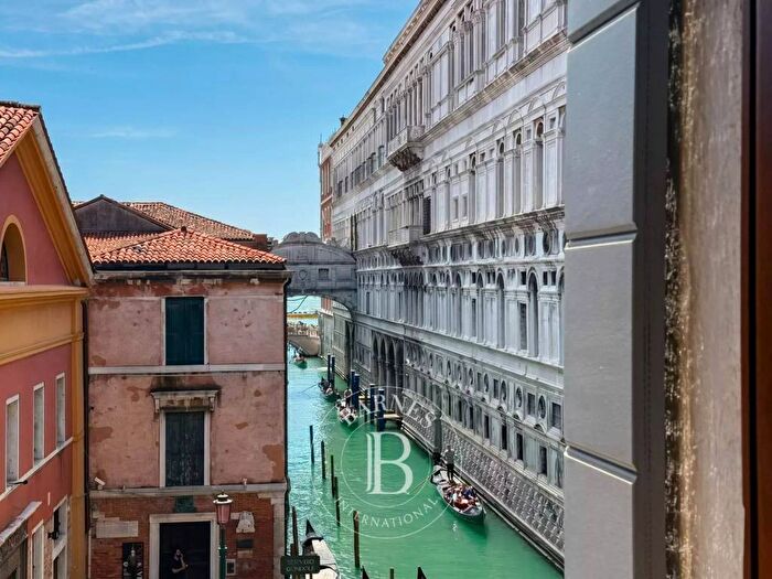 Appartamento con 5 locali in affitto in Santi Giovanni e Paolo Santa Maria Formosa, Venezia