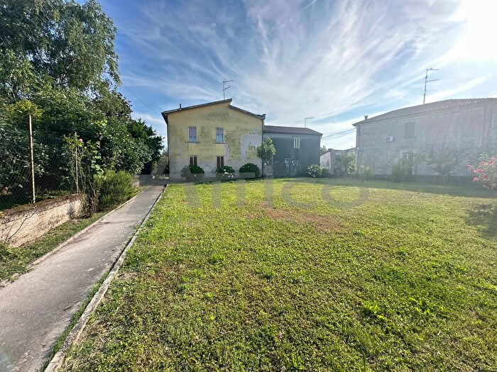Casa con 5 locali in vendita in Via Ponte del Merlo Ro, Rovigo