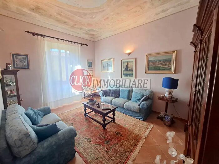Appartamento con 6 locali in vendita in Borgo San Lorenzo