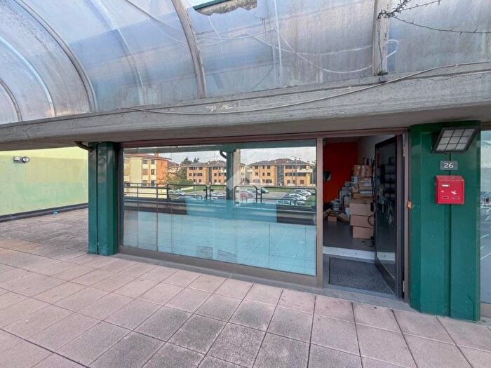 Casa trilocale in vendita in Viale Sarmazzano, Vizzolo Predabissi