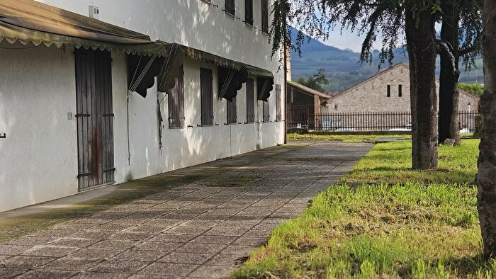 Casa con 5 locali in vendita in Via Bomba, Cinto Euganeo