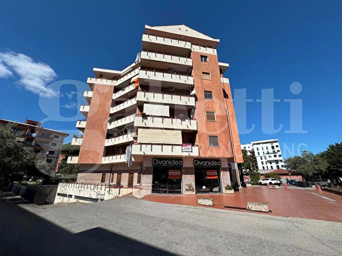 Appartamento quadrilocale in vendita in Viale della Resistenza, Rende