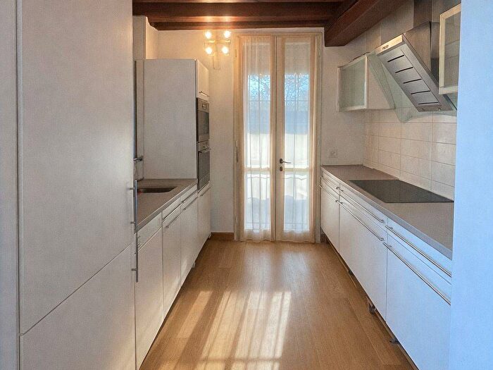 Appartamento trilocale in affitto in Stradello Paduli, Morane Contrada, Modena