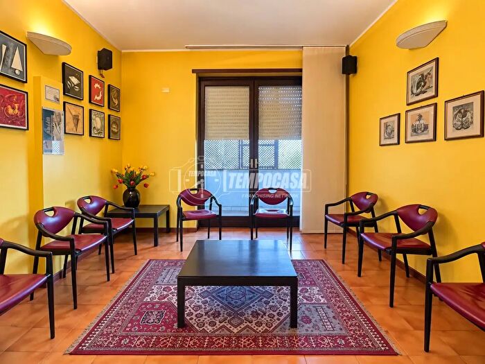 Appartamento trilocale in vendita in Via Sardegna, Oristano