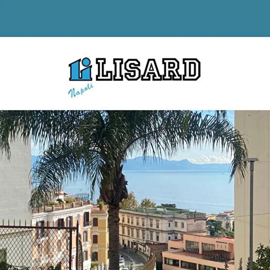 Appartamento con 6 locali in vendita in Via Torquato Tasso Napoli, Napoli