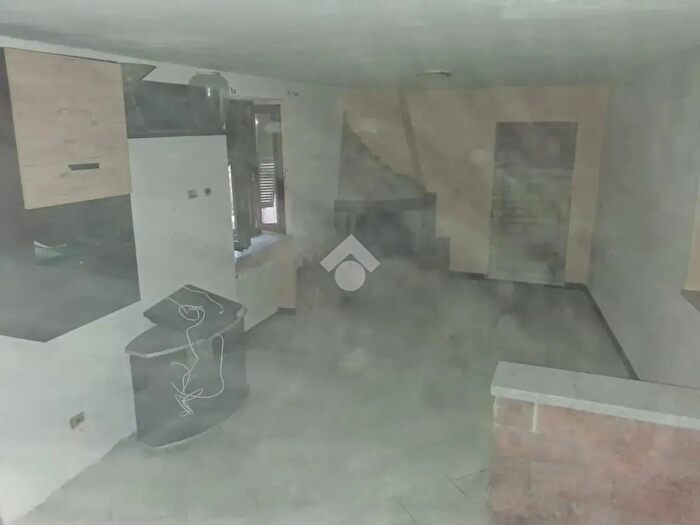 Appartamento quadrilocale in vendita in Via Risorgimento, Carrara