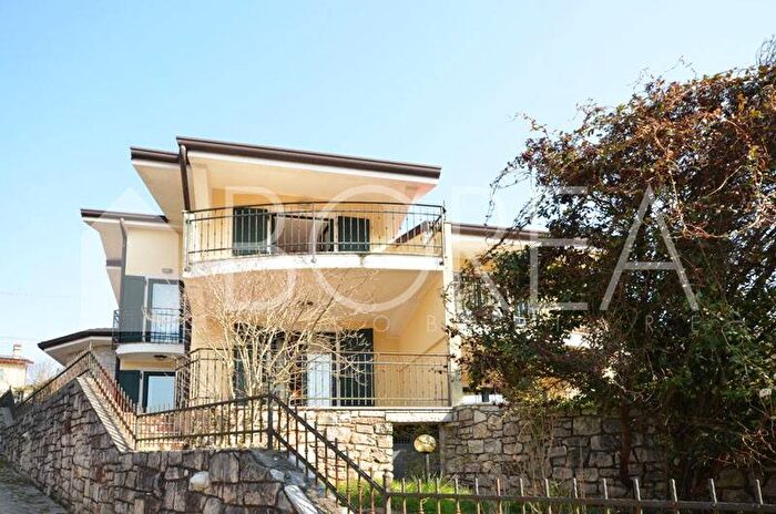 Casa con 5 locali in affitto in Duino Visogliano, DuinoAurisina