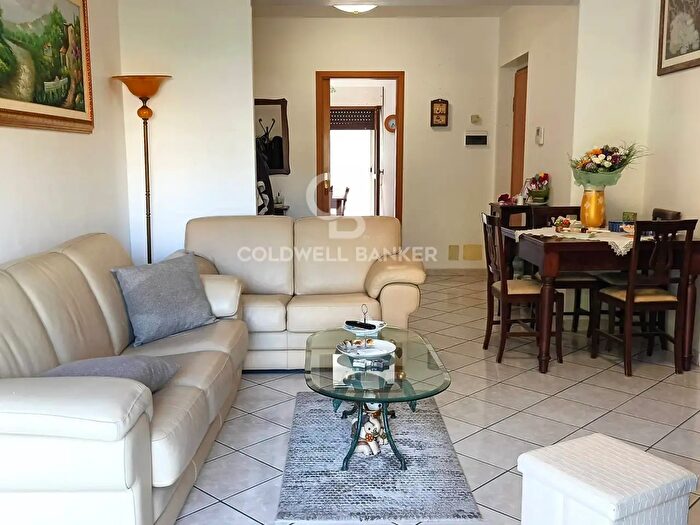 Appartamento con 6 locali in vendita in Via San Giuliano Prima Traversa a Destra C, Modica