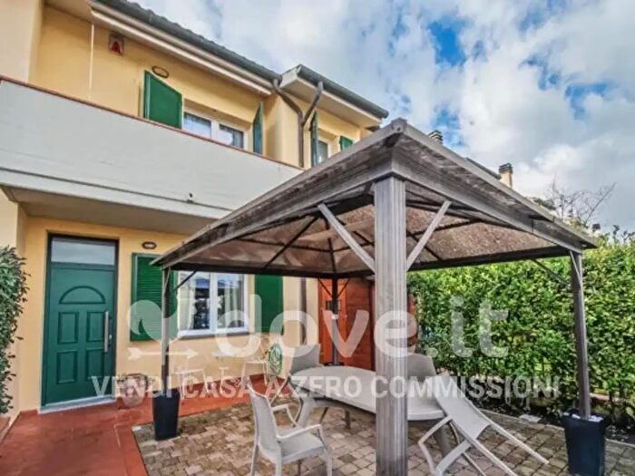 Casa quadrilocale in vendita in Via Contrada Nuova, San Miniato