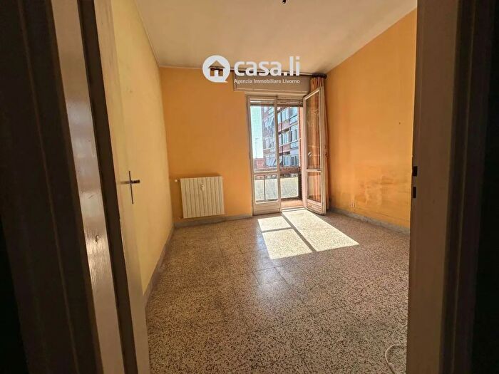 Appartamento con 5 locali in vendita in Livorno