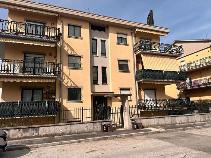 Appartamento quadrilocale in vendita in Via Liberati, Avezzano