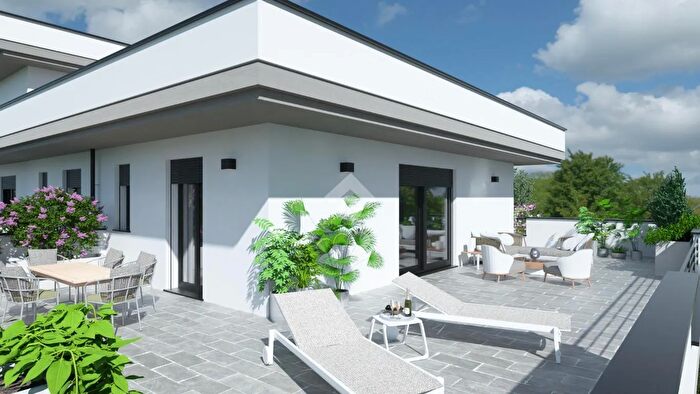 Appartamento quadrilocale in vendita in Via Kennedy, Correzzana