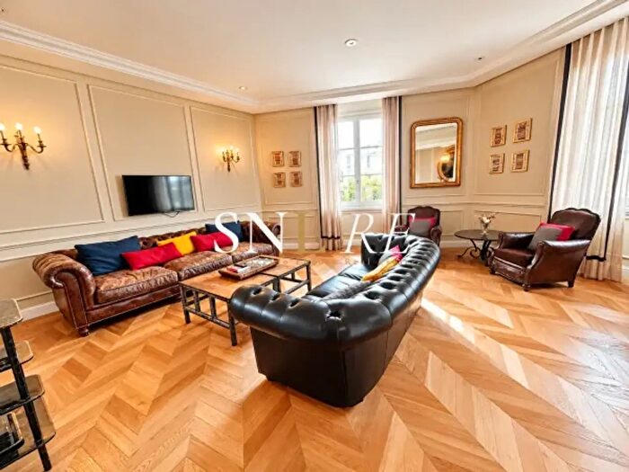 Appartamento con 6 locali in vendita in Via dei Benci, Firenze