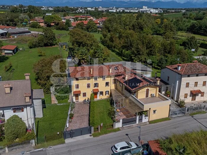 Casa con 5 locali in vendita in Via Tagliamento, San Vito Al Tagliamento
