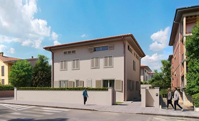 Casa con 6 locali in vendita in Pontedera