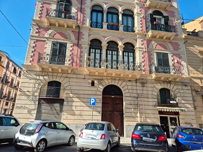 Appartamento bilocale in affitto in Via Principe di Scordia, Roma Cavour, Palermo