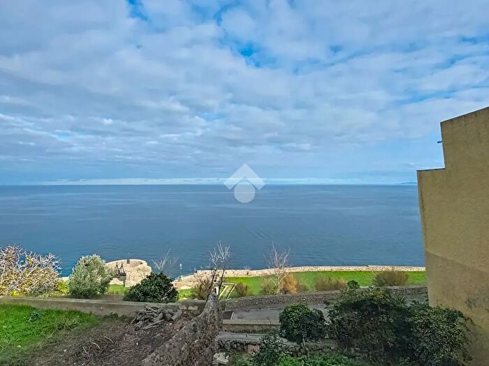 Appartamento con 5 locali in vendita in Via Manganella, Castelsardo