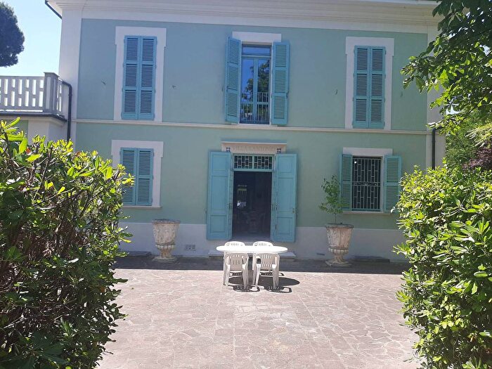 Appartamento trilocale in affitto in Viale dei Mille, Cesenatico Levante, Cesenatico