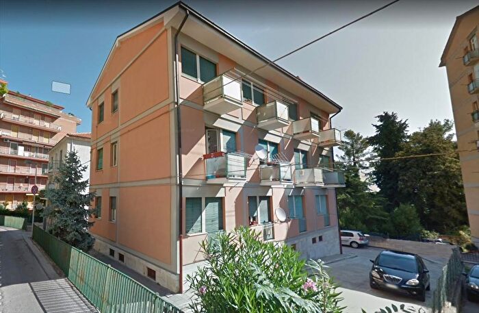 Appartamento trilocale in vendita in Via Martiri Lancianesi, Chieti
