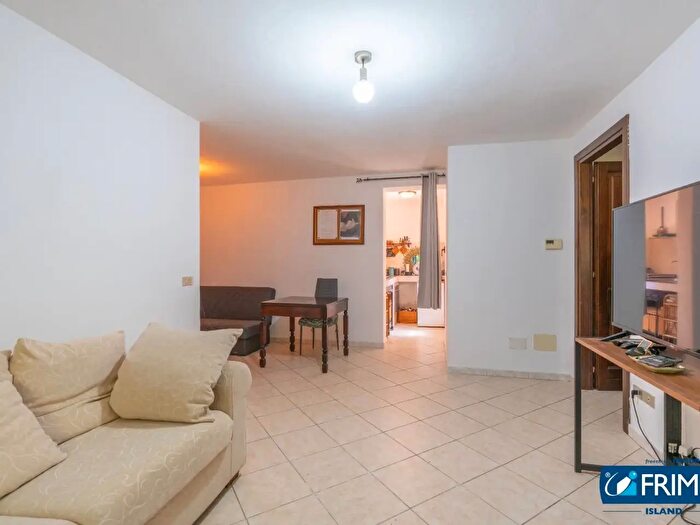 Appartamento trilocale in vendita in Via Venezia Euganea, Olbia