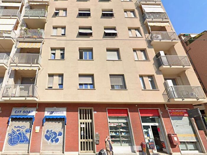 Appartamento trilocale in affitto in Via Genova, Nizza Millefonti, Torino