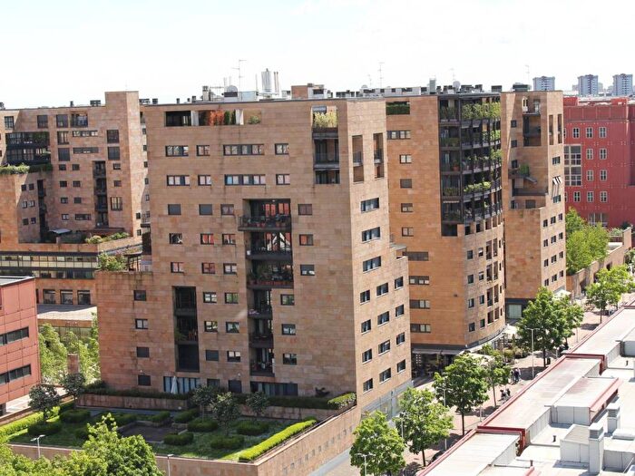 Appartamento trilocale in affitto in Viale Piero e Alberto Pirelli, Bicocca, Milano