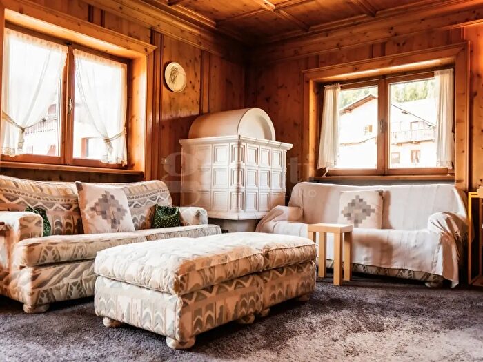 Appartamento quadrilocale in vendita in Via Cadin di Sotto a, Cortina DAmpezzo