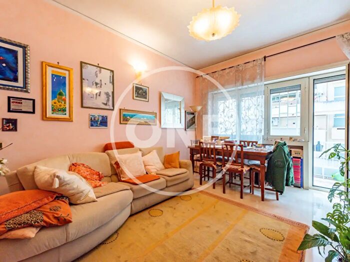 Appartamento quadrilocale in vendita in Via dei Savorelli, Roma